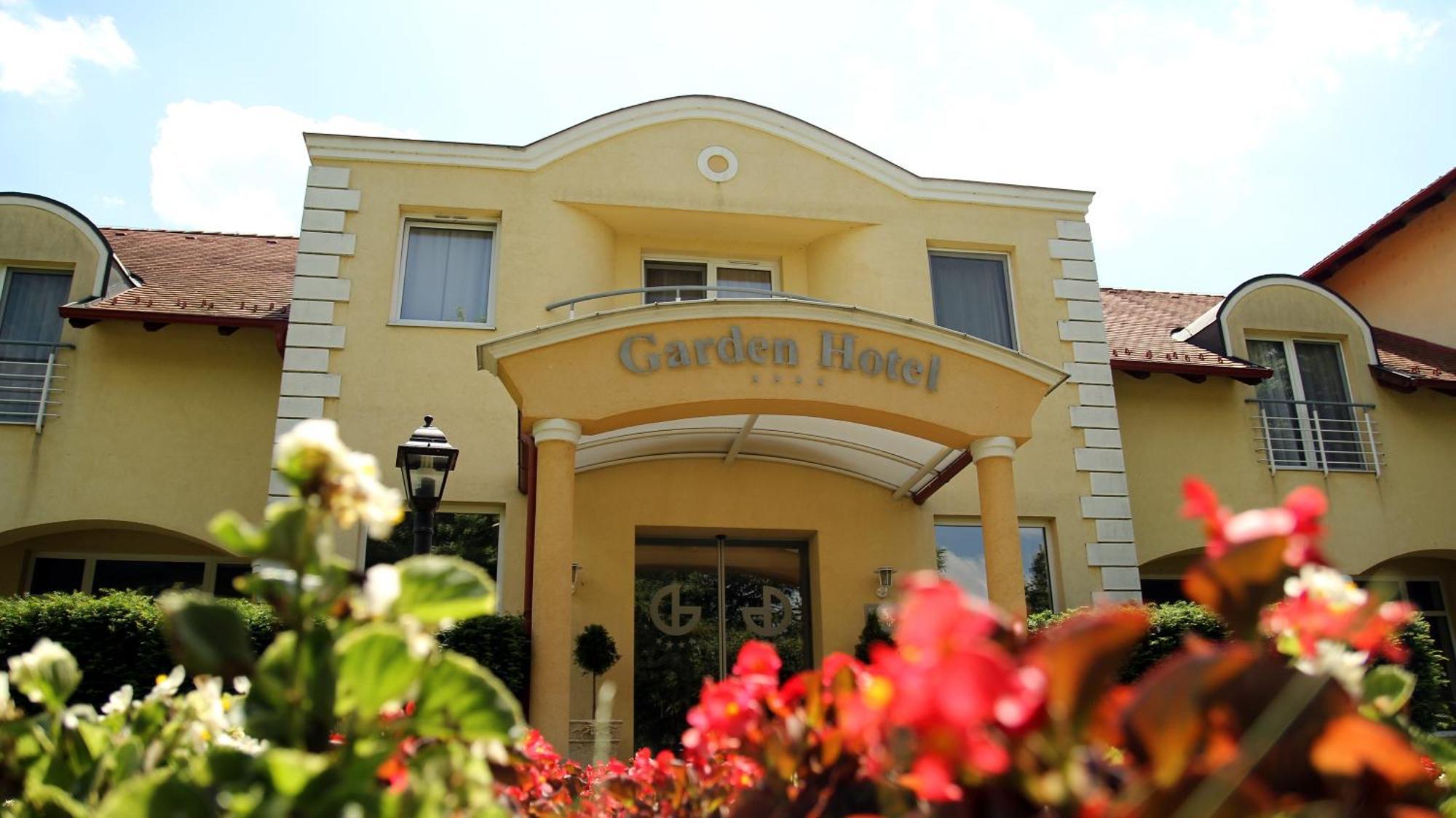 Garden Hotel Wellness Es Konferencia Szolnok Exterior foto
