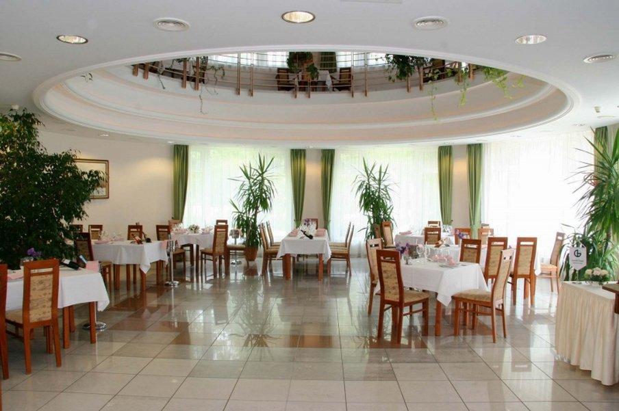 Garden Hotel Wellness Es Konferencia Szolnok Restaurante foto